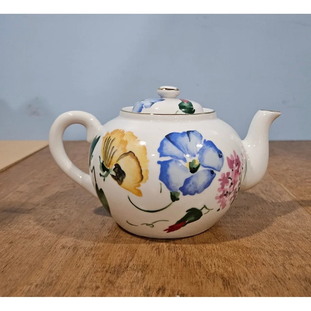 Vintage Takahashi San Francisco Felice Teapot Floral Gold Trim Porcelain Japan